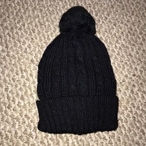 Black Pom Pom hat beanie winter slouchy